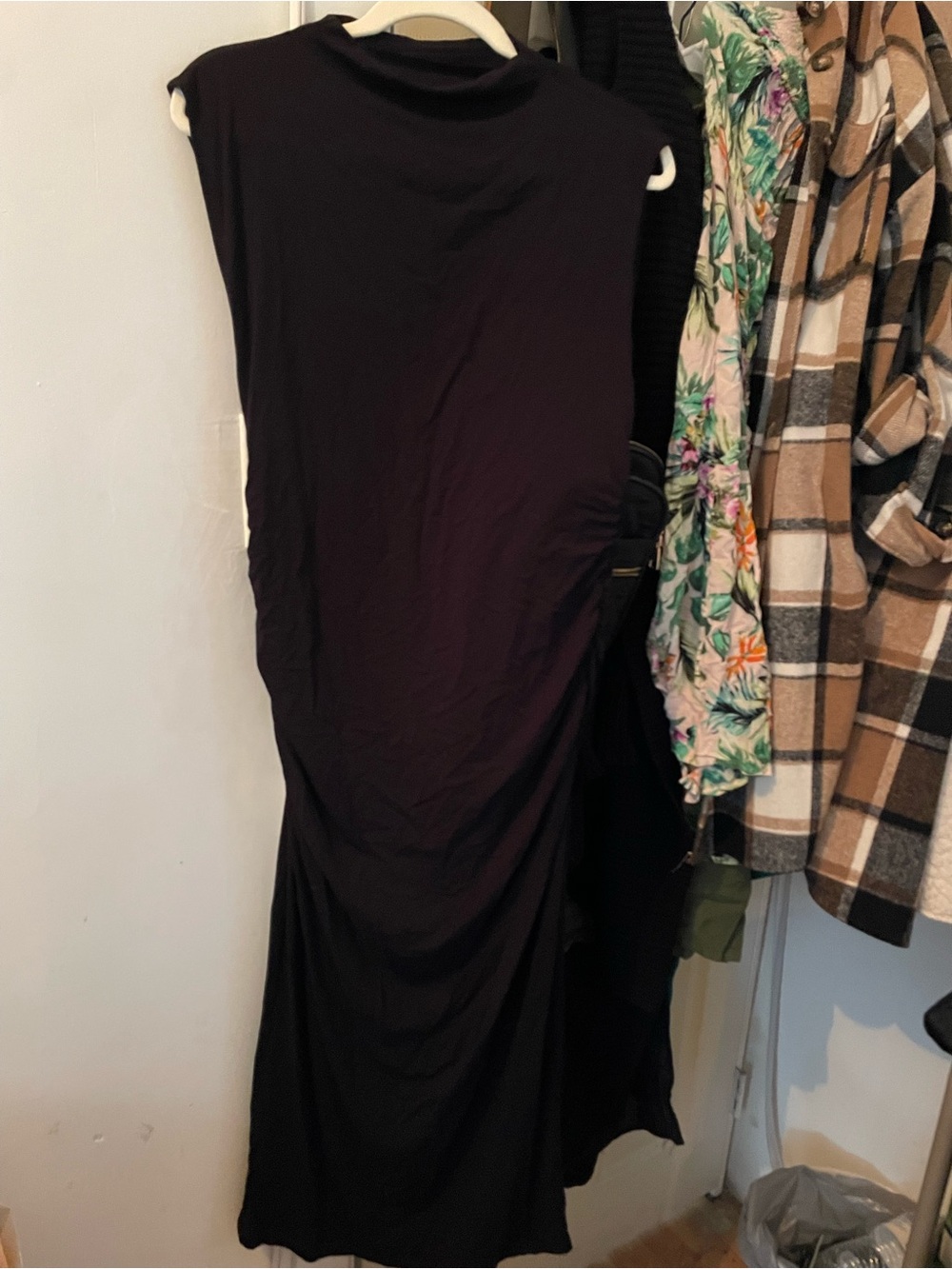 Sleeveless Black Midi Dress Ruched